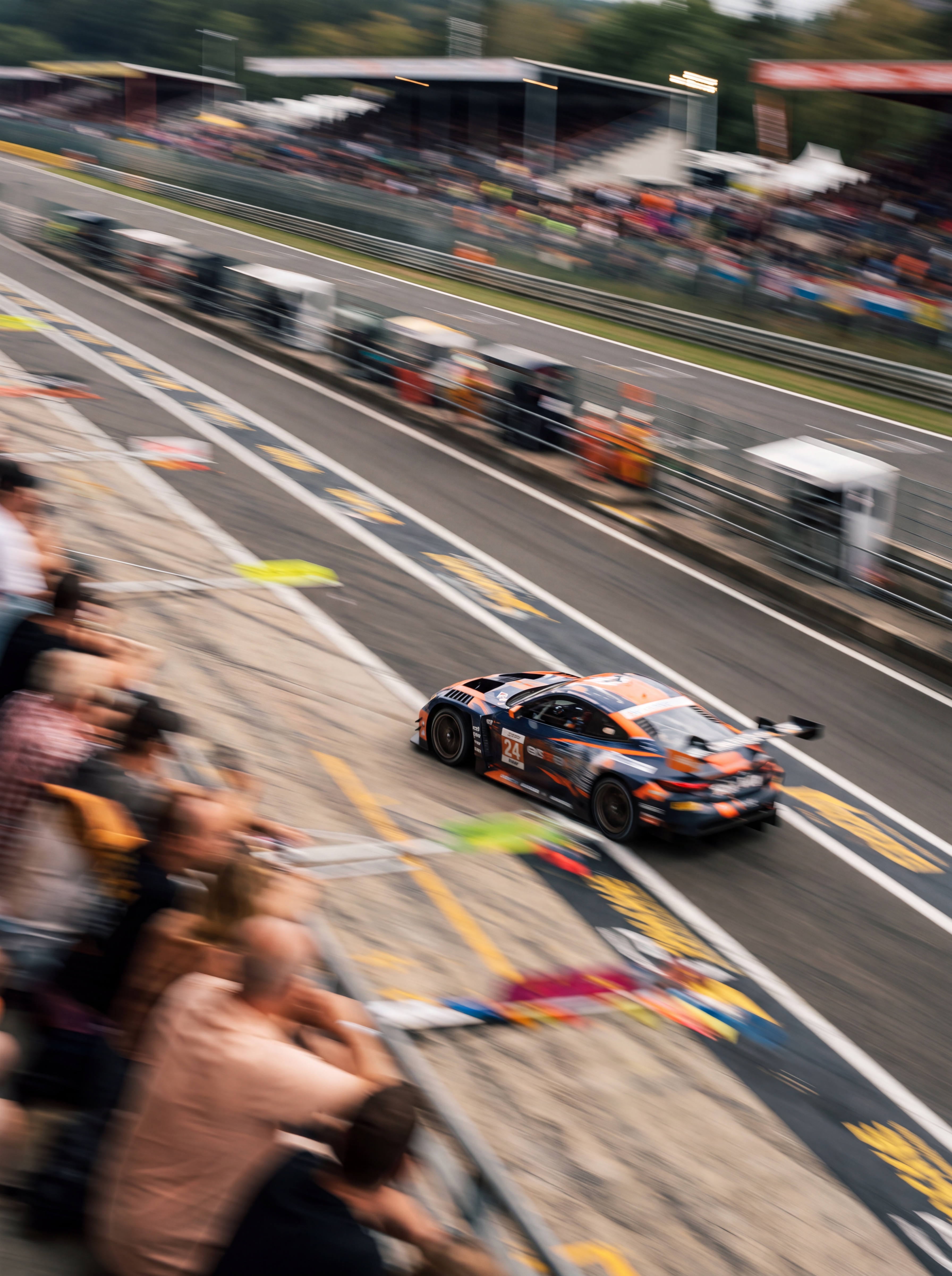 🍿 Racing Car